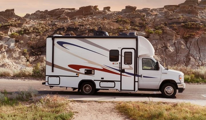 Camper/Roadbear/Type SVC 23-25/außen