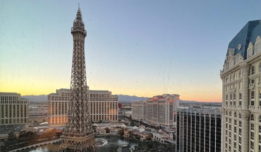 NV-Topic-2-Las Vegas Hotel